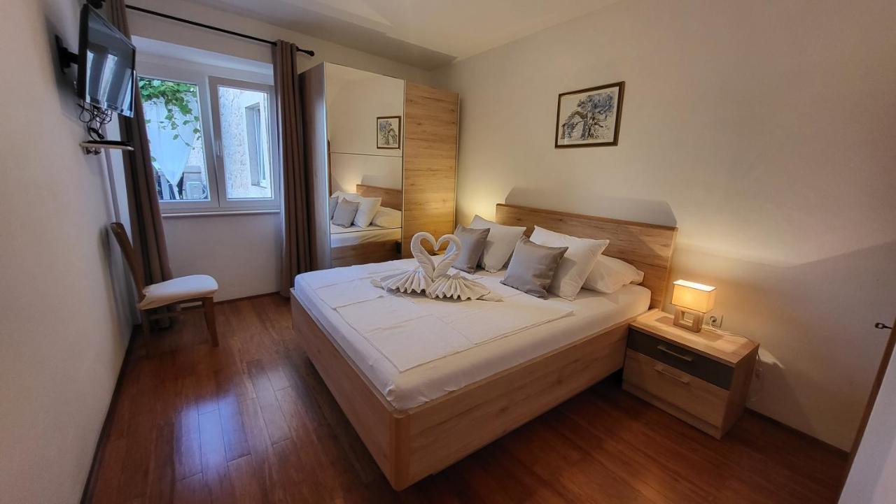 Stone House Apartments Didini Dvori 鲁巴达 外观 照片