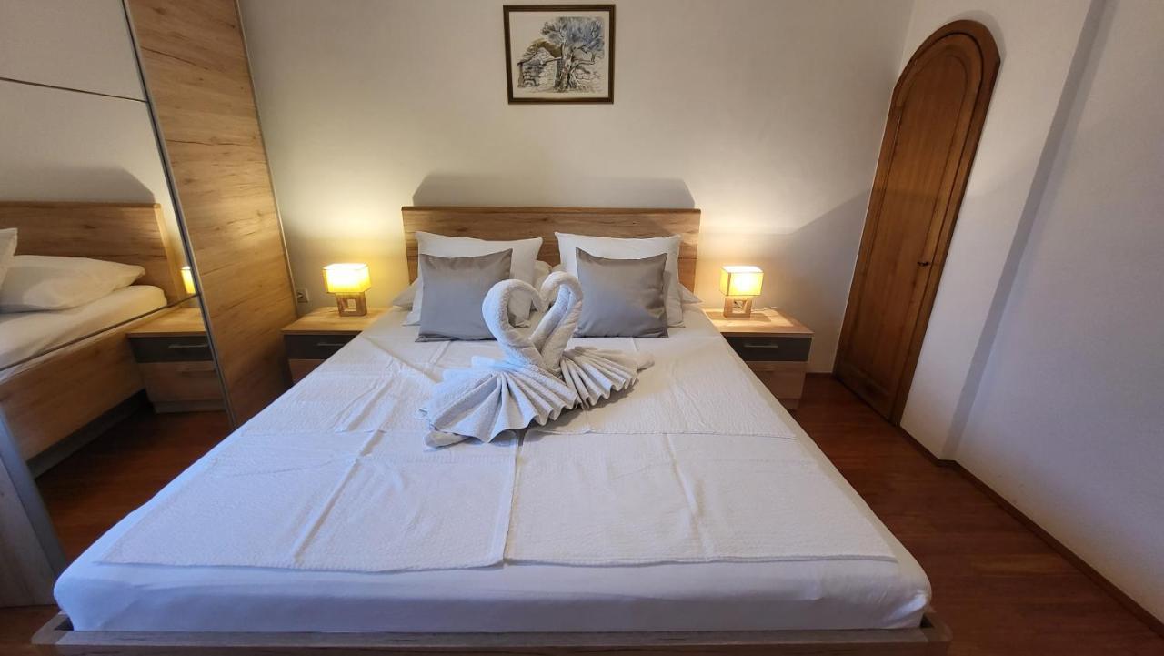 Stone House Apartments Didini Dvori 鲁巴达 外观 照片
