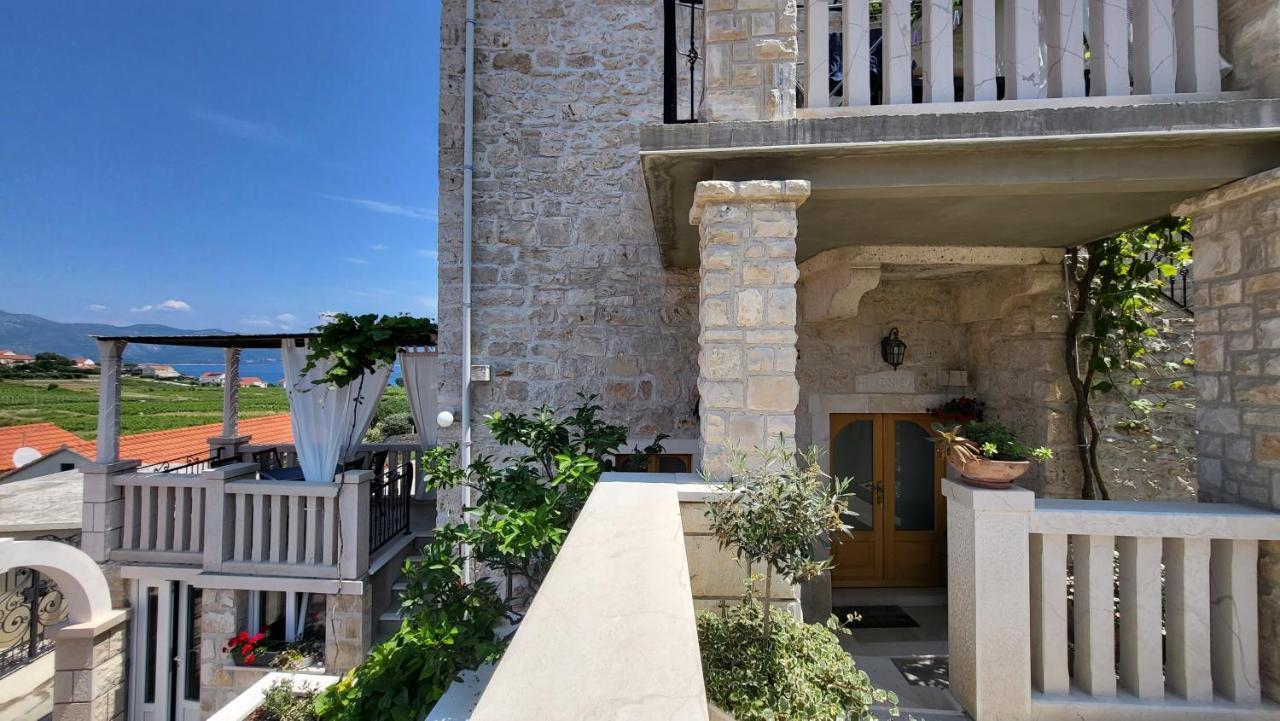 Stone House Apartments Didini Dvori 鲁巴达 外观 照片