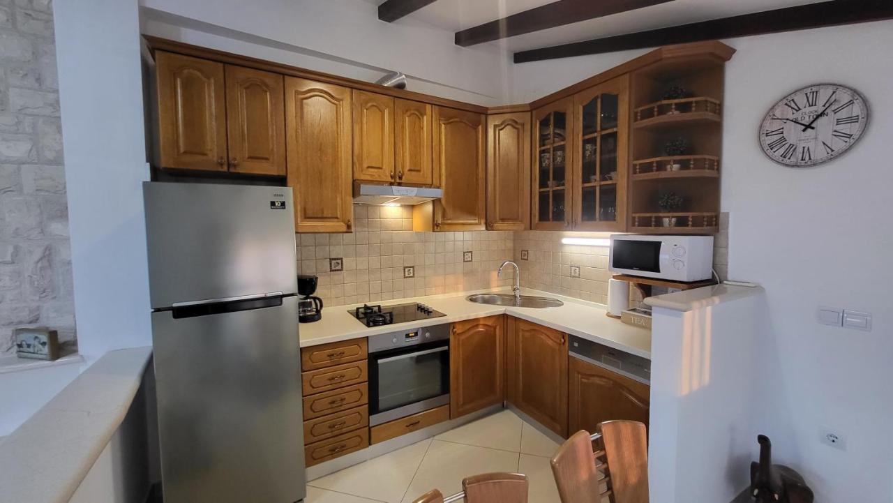Stone House Apartments Didini Dvori 鲁巴达 外观 照片